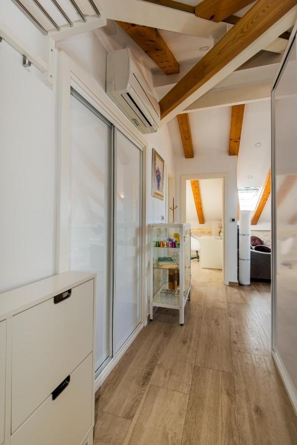 Lighthouse Central Apartments Omiš Extérieur photo